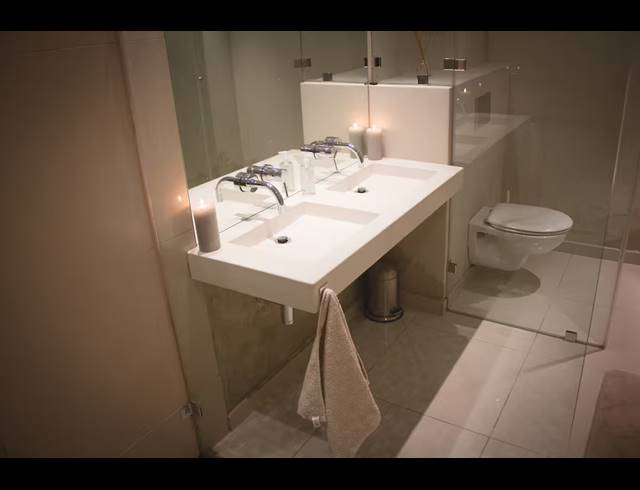 2 BEDROOM APARTMENT TO LET IN CAPE TOWN CITY CENTRE
